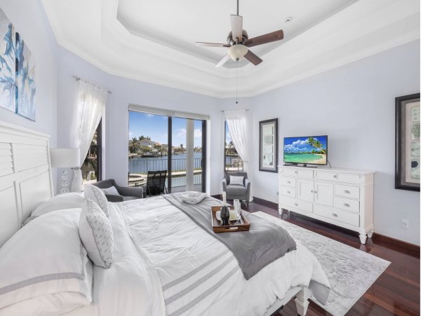 Luxury Pool Home Four Bedrooms Marco Island
