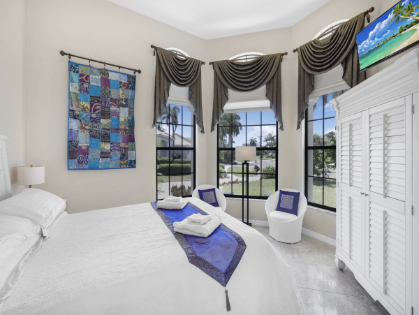 Luxury Pool Home Four Bedrooms Marco Island
