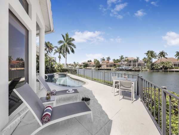 Luxury Pool Home Four Bedrooms Marco Island