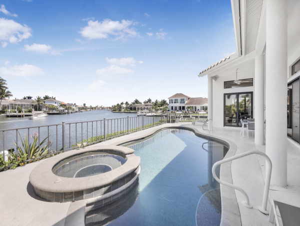 Luxury Pool Home Four Bedrooms Marco Island