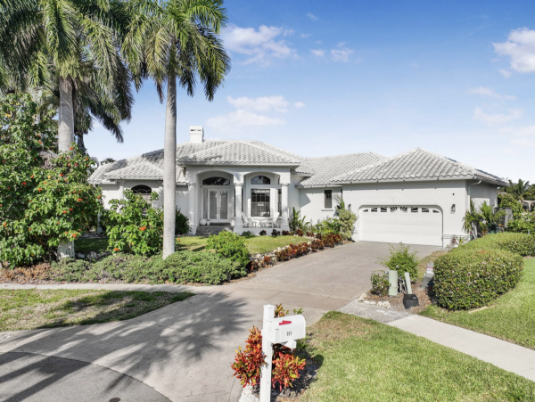 Luxury Pool Home Four Bedrooms Marco Island