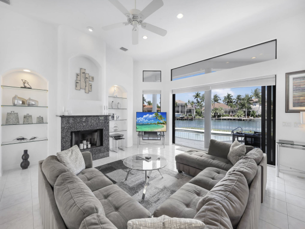 Luxury Pool Home Four Bedrooms Marco Island