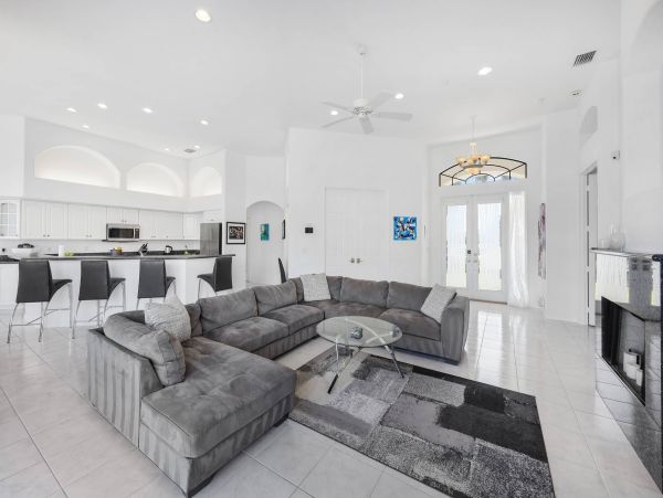 Luxury Pool Home Four Bedrooms Marco Island
