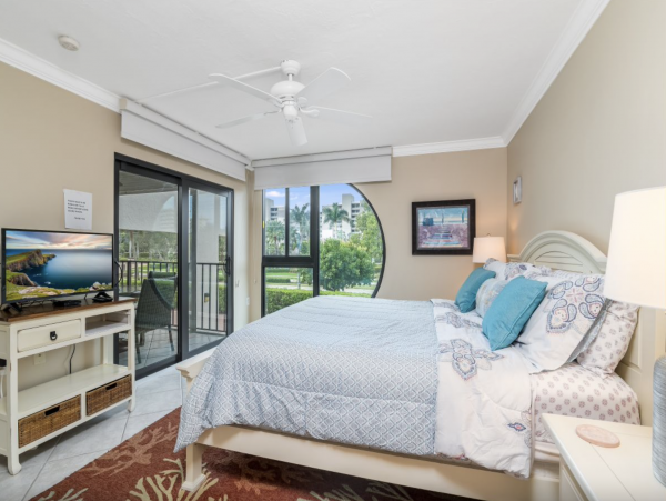Marco Island Condo 910105