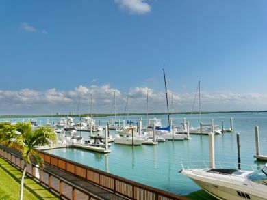 Marco Island Condo 910111