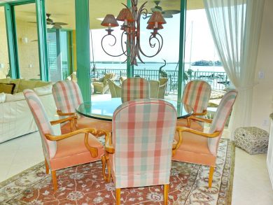 Marco Island Condo 910111