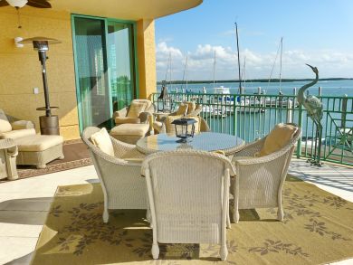 Marco Island Condo 910111