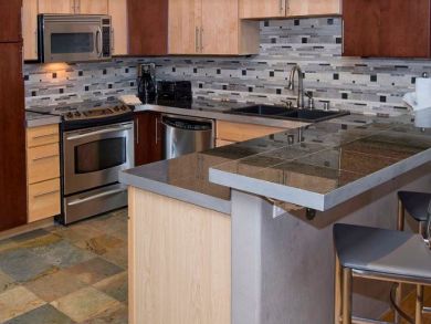 Arrowhead Condo 910116
