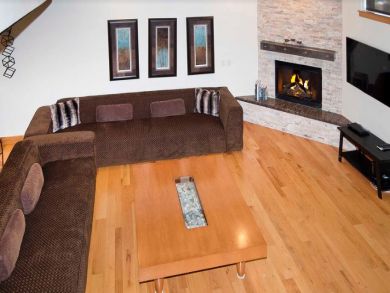 Arrowhead Condo 910116
