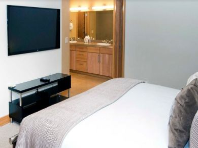 Arrowhead Condo 910116
