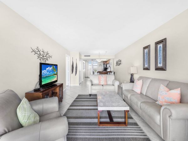 Gulf Front Two Bedroom Vacation Condo in Marco Island