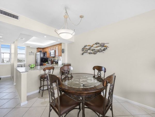 Gulf Front Two Bedroom Vacation Condo in Marco Island