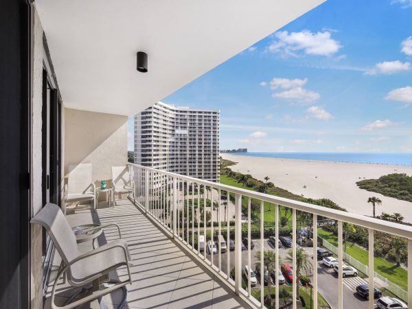 Gulf Front Two Bedroom Vacation Condo in Marco Island