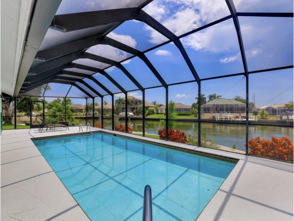 One of the Largest Private Pool Exceptional Pool Marco Vacation Home