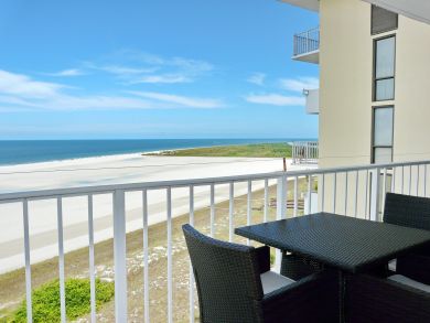 Marco Island Vacation Condo Beach Views Excellent Interior