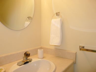 Marco Island Vacation Condo Beach Views Excellent Interior