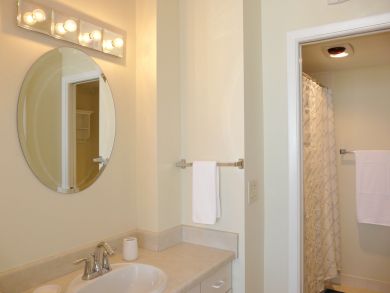 Marco Island Vacation Condo Beach Views Excellent Interior