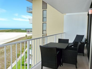 Marco Island Vacation Condo Beach Views Excellent Interior