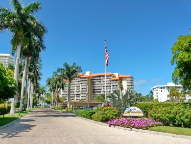 Marco Island Vacation Condo Beach Views Excellent Interior
