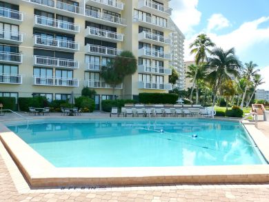 Marco Island Vacation Condo Beach Views Excellent Interior