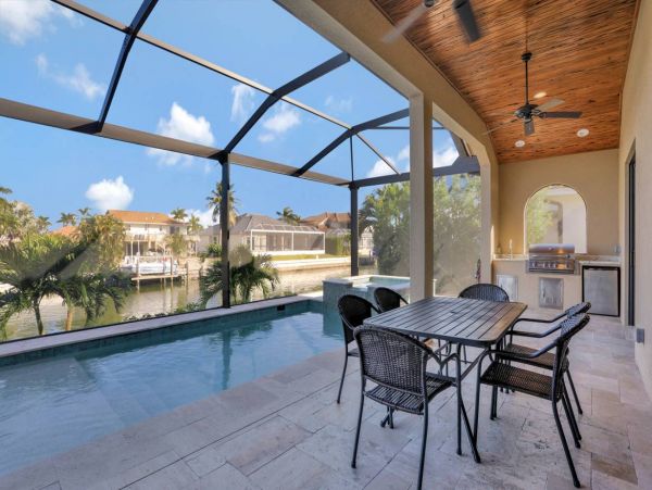 Stylish Comfort Throughout this Marco Pool Villa 3 Bedrooms