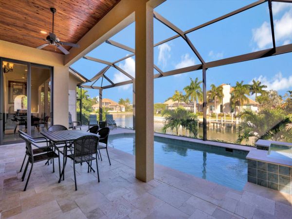Stylish Comfort Throughout this Marco Pool Villa 3 Bedrooms