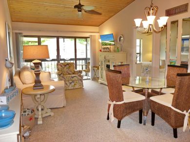 Marco Island Condo 910136