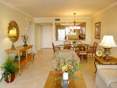 Marco Island Condo 910138