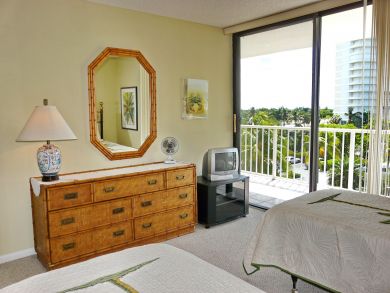 Marco Island Condo 910142