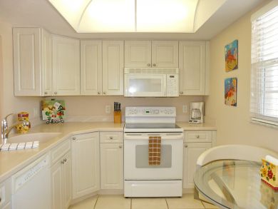 Marco Island Condo 910144
