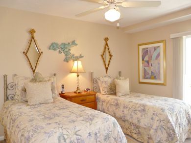 Marco Island Condo 910144