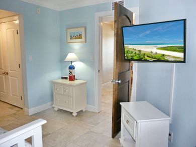 Marco Island Condo 910147