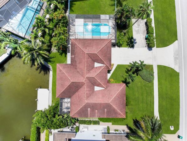 Marco Island Short Walk To Beach  Pool & Boat Dock