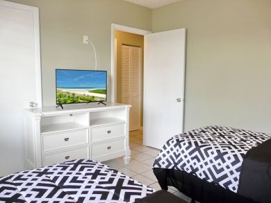Marco Island Condo 910155