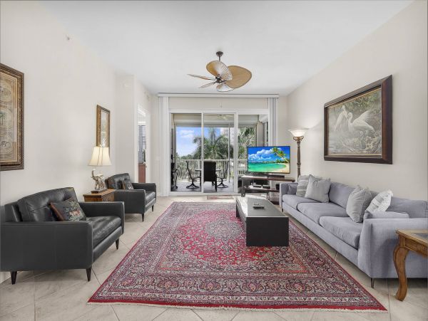 Marco Island Pool Condo Sleeps Six Guests