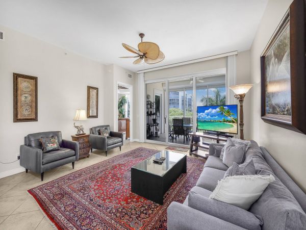 Marco Island Pool Condo Sleeps Six Guests