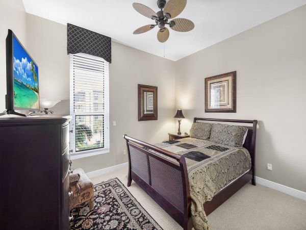 Marco Island Pool Condo Sleeps Six Guests