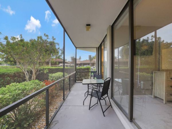 Marco Island Vacation Condo Across From Tigertail