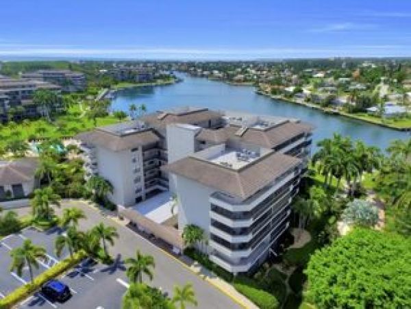 Marco Island Vacation Condo Across From Tigertail