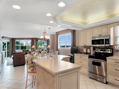 Marco Island Condo 910173
