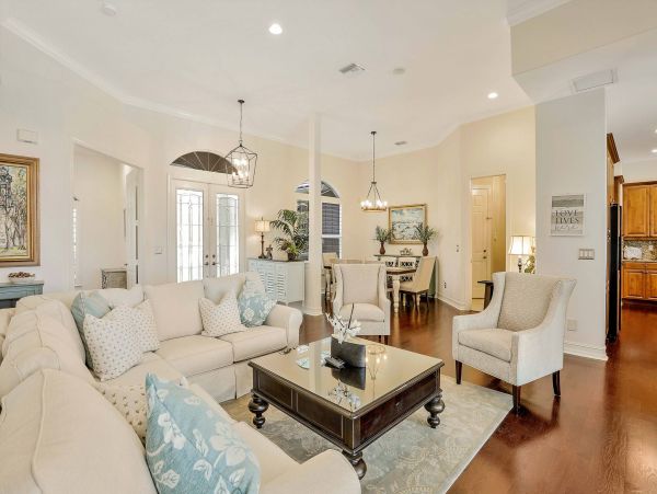 Marco Island Vacation Pool Home Sleeps Twelve Guests