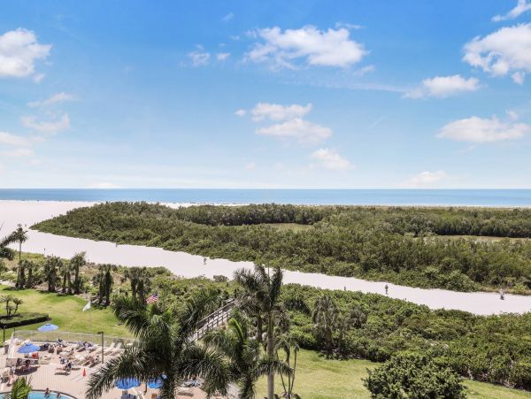 Marco Island Two Bedroom Beachfront Vacation Condo Sleeps 4