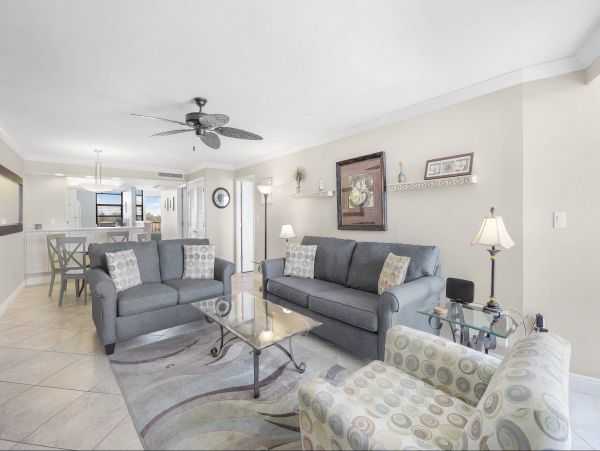 Marco Island Two Bedroom Beachfront Vacation Condo Sleeps 4
