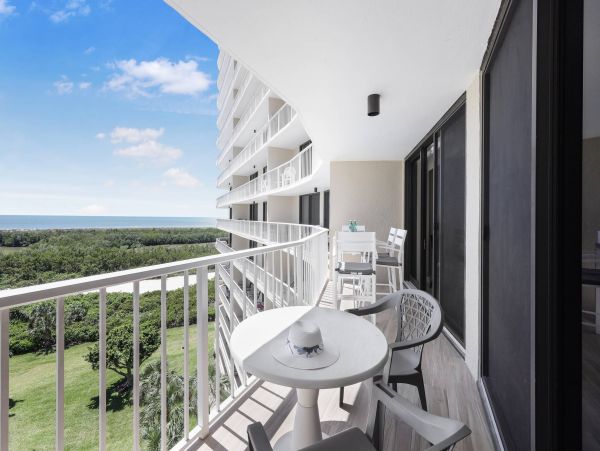 Marco Island Two Bedroom Beachfront Vacation Condo Sleeps 4