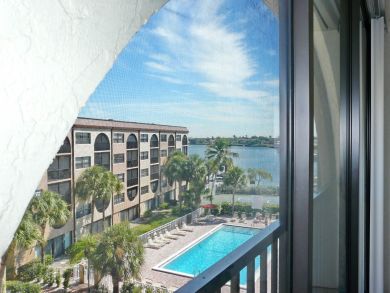 Marco Island Condo 910196 Marco Island Condo 910196
