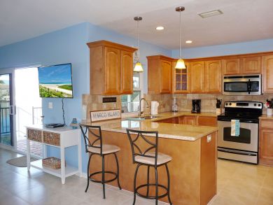 Marco Island 3 Bedroom Home Sleeps 8 Guests with Canal Views Marco Island 3 Bedroom Home Sleeps 8 Guests with Canal Views