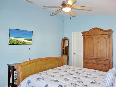 Marco Island 3 Bedroom Home Sleeps 8 Guests with Canal Views Marco Island 3 Bedroom Home Sleeps 8 Guests with Canal Views