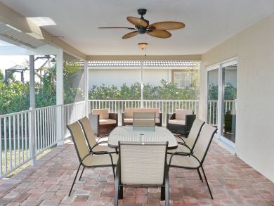 Marco Island 3 Bedroom Home Sleeps 8 Guests with Canal Views Marco Island 3 Bedroom Home Sleeps 8 Guests with Canal Views