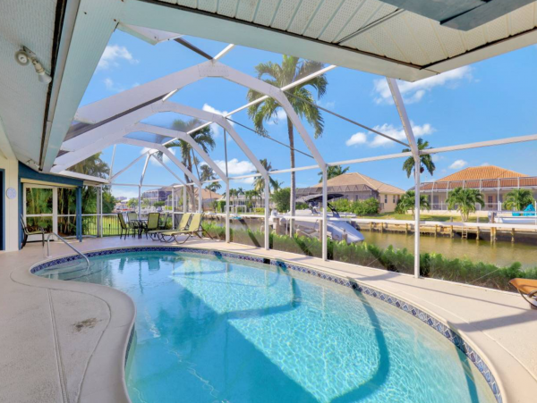 Waterfront Three Bedroom Marco Vacation Home Sleeps Eight