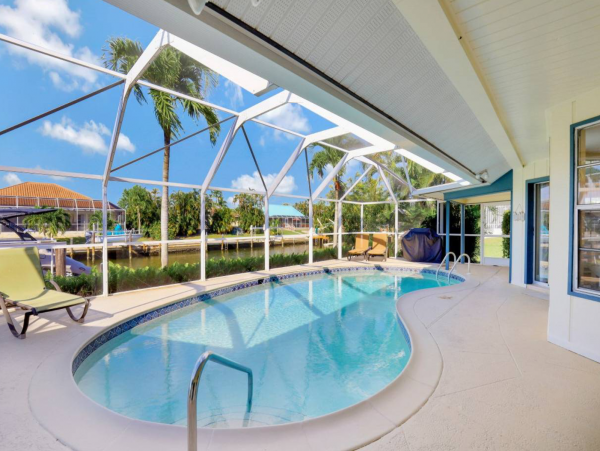 Waterfront Three Bedroom Marco Vacation Home Sleeps Eight